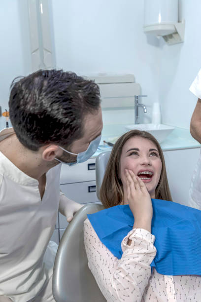 Best Emergency Tooth Extraction  in Osage, IA